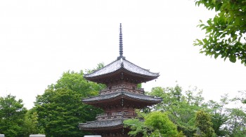 宝寺三重塔