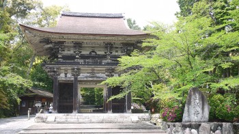 三井寺山門