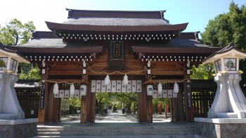 湊川神社　門