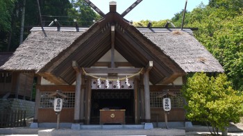 高家神社拝殿
