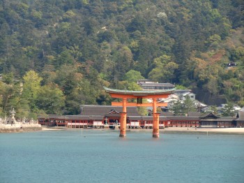 厳島神社海上全景