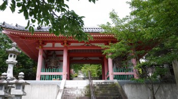 壺阪寺山門