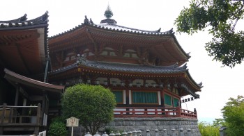 壺阪寺本堂