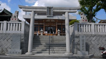 甲斐奈神社入口